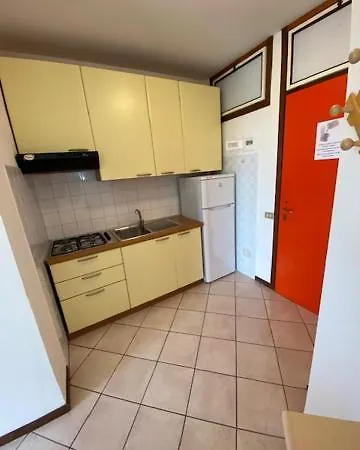 Cond Torre 利尼亚诺萨比亚多罗